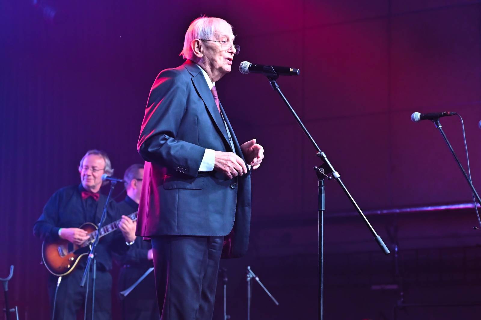 Po příčkách Žebříku v Plzni šplhali Marek Ztracený, Ewa Farna, J.A.R., Chinaski nebo film Bod obnovy