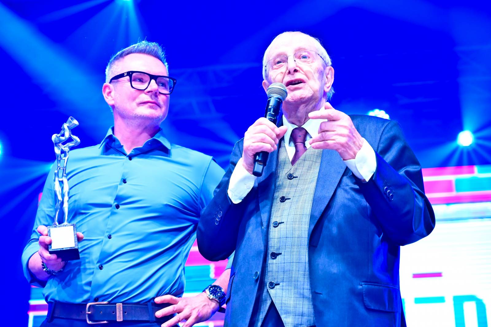 Po příčkách Žebříku v Plzni šplhali Marek Ztracený, Ewa Farna, J.A.R., Chinaski nebo film Bod obnovy