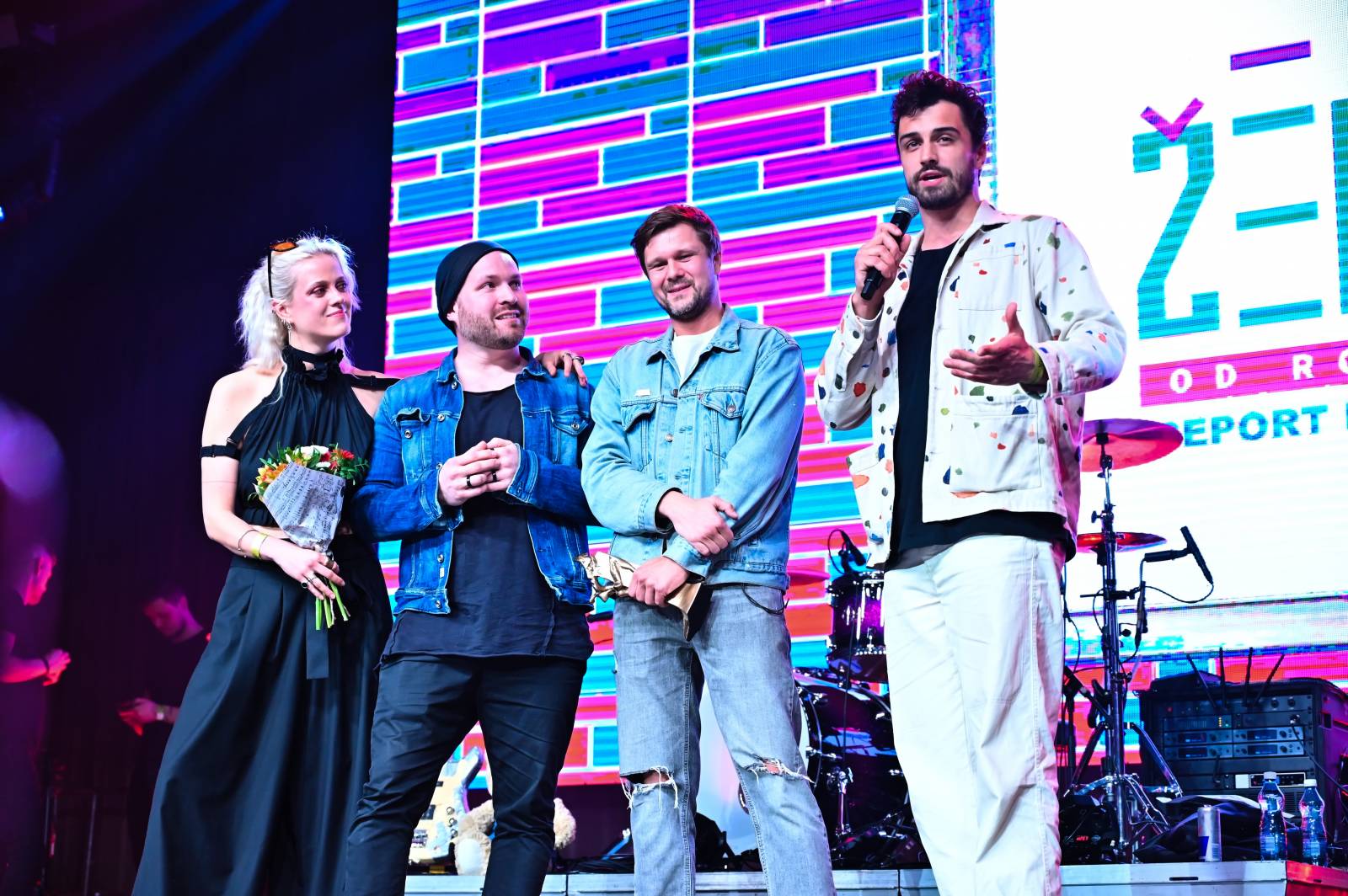 Po příčkách Žebříku v Plzni šplhali Marek Ztracený, Ewa Farna, J.A.R., Chinaski nebo film Bod obnovy