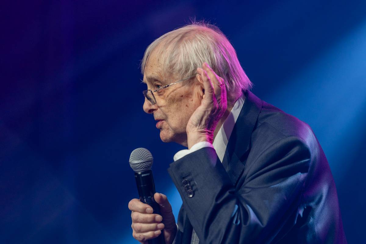 Jiří Suchý převzal na Žebříku speciální cenu a zaskvěl se exkluzivním vystoupením