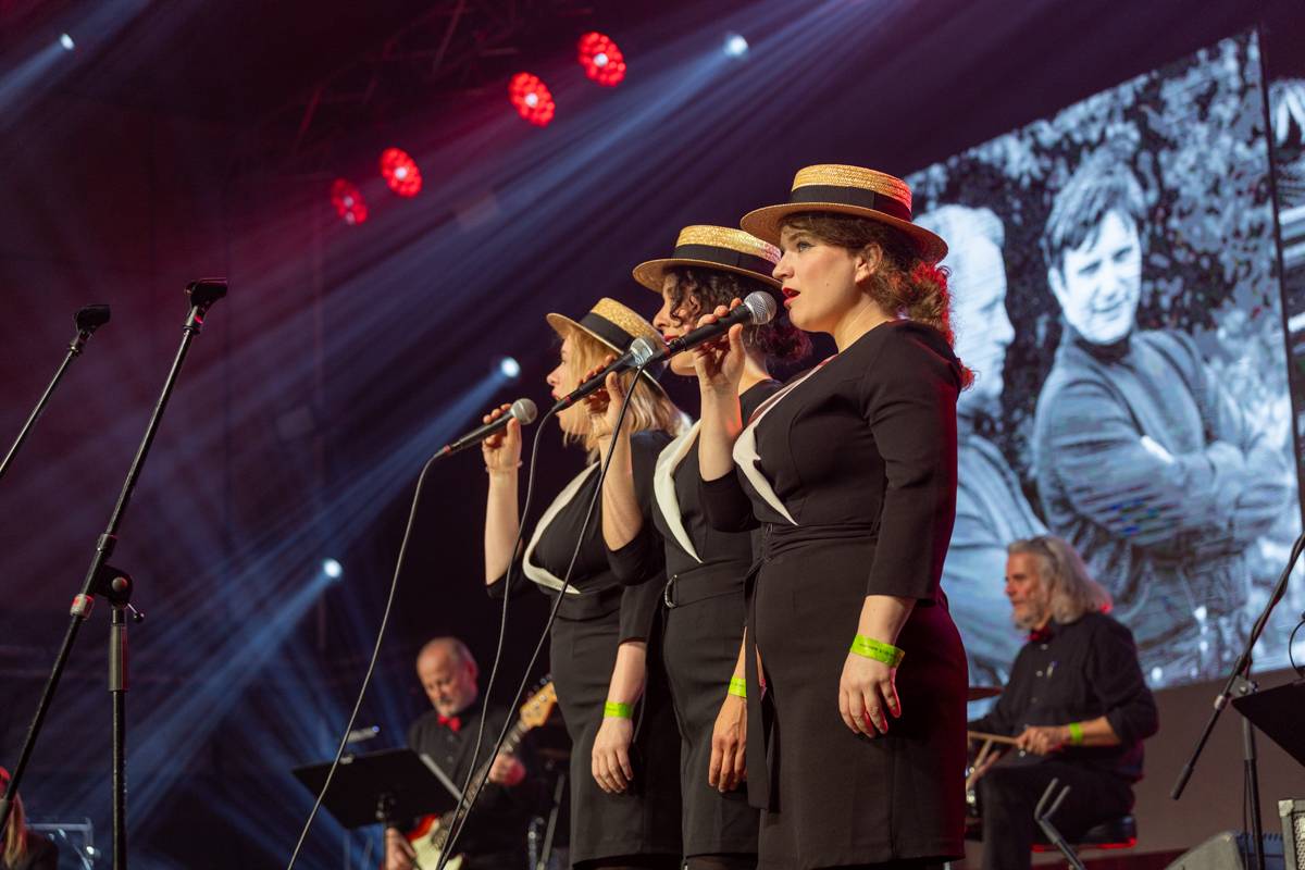 Jiří Suchý převzal na Žebříku speciální cenu a zaskvěl se exkluzivním vystoupením