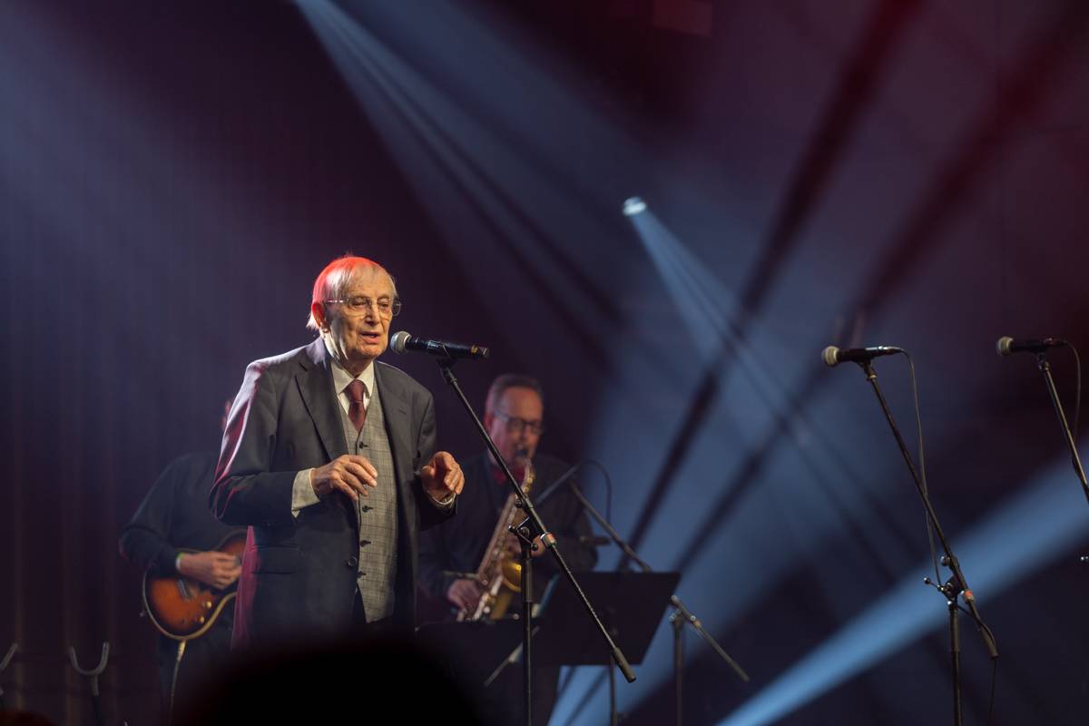 Jiří Suchý převzal na Žebříku speciální cenu a zaskvěl se exkluzivním vystoupením