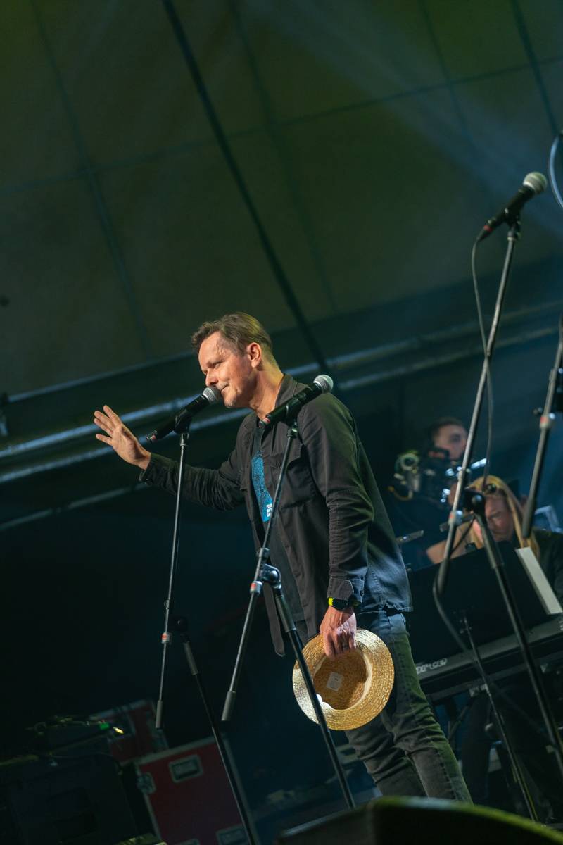 Jiří Suchý převzal na Žebříku speciální cenu a zaskvěl se exkluzivním vystoupením