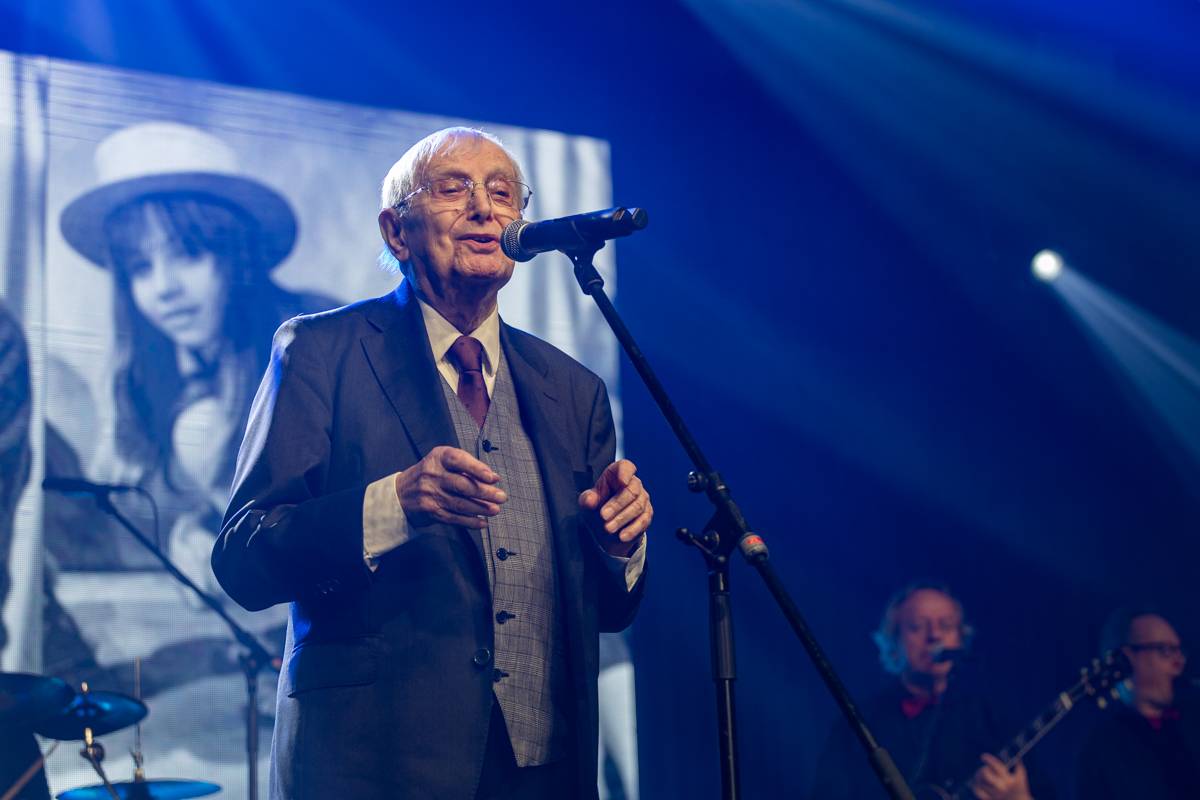 Jiří Suchý převzal na Žebříku speciální cenu a zaskvěl se exkluzivním vystoupením