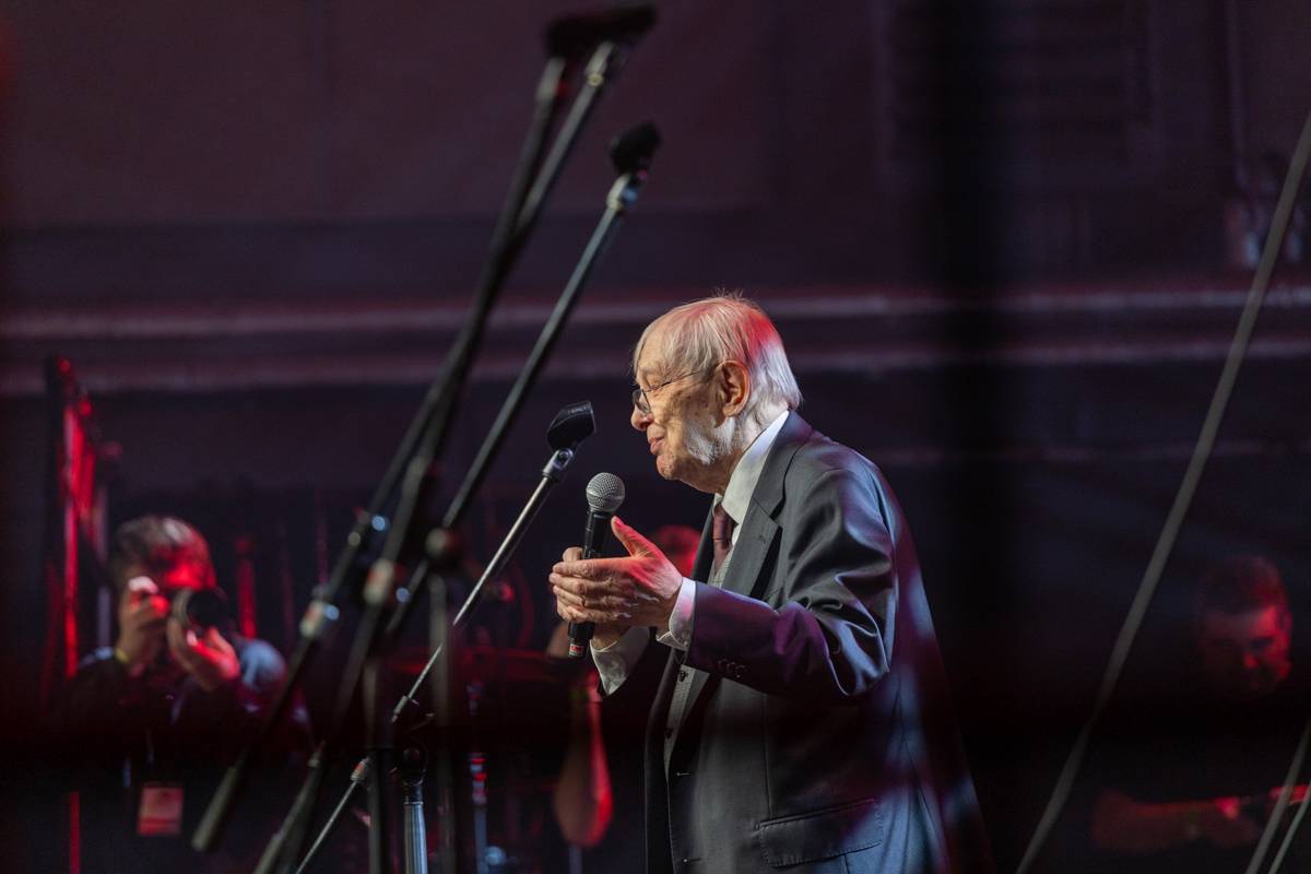 Jiří Suchý převzal na Žebříku speciální cenu a zaskvěl se exkluzivním vystoupením