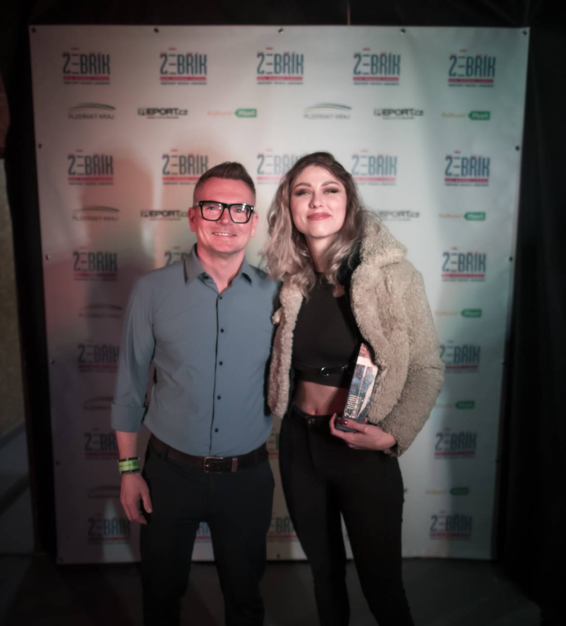 Za oponou. Co se dělo v zákulisí Žebříku?