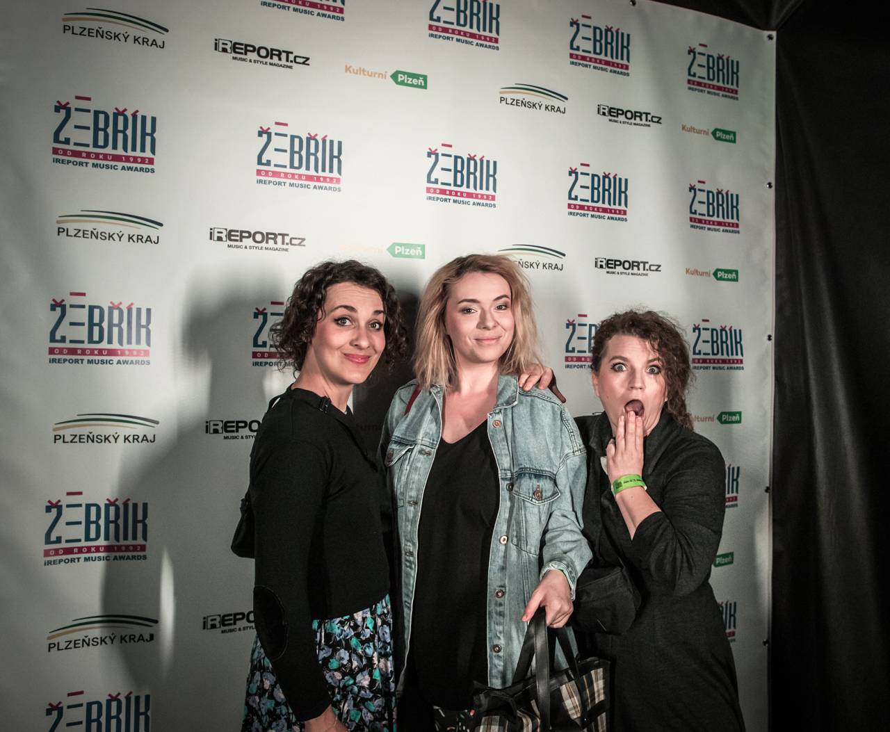 Za oponou. Co se dělo v zákulisí Žebříku?