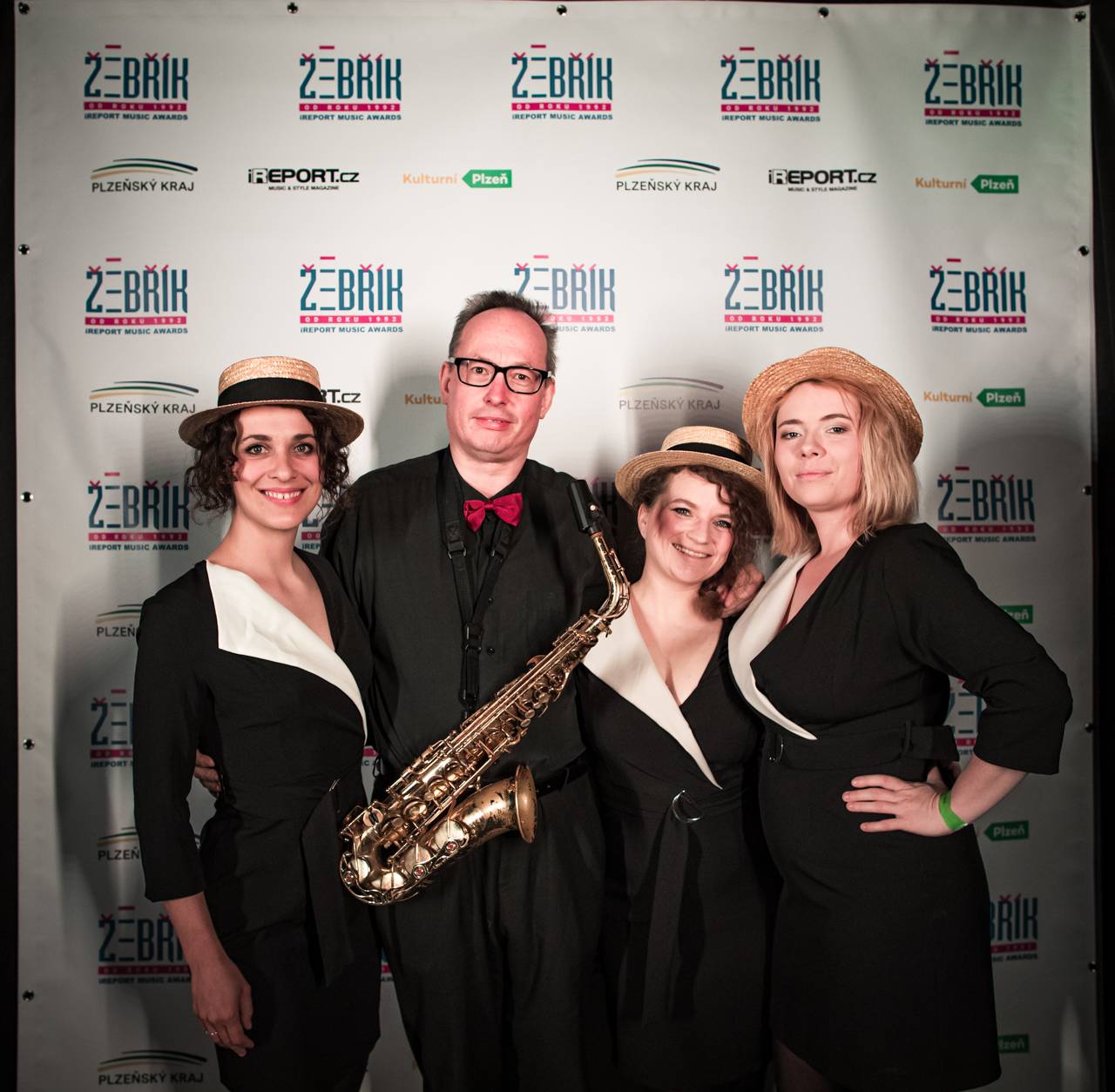 Za oponou. Co se dělo v zákulisí Žebříku?