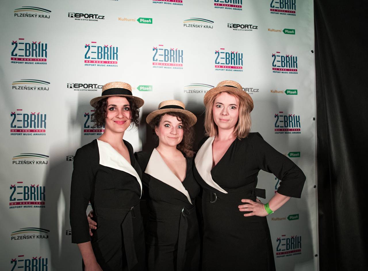 Za oponou. Co se dělo v zákulisí Žebříku?