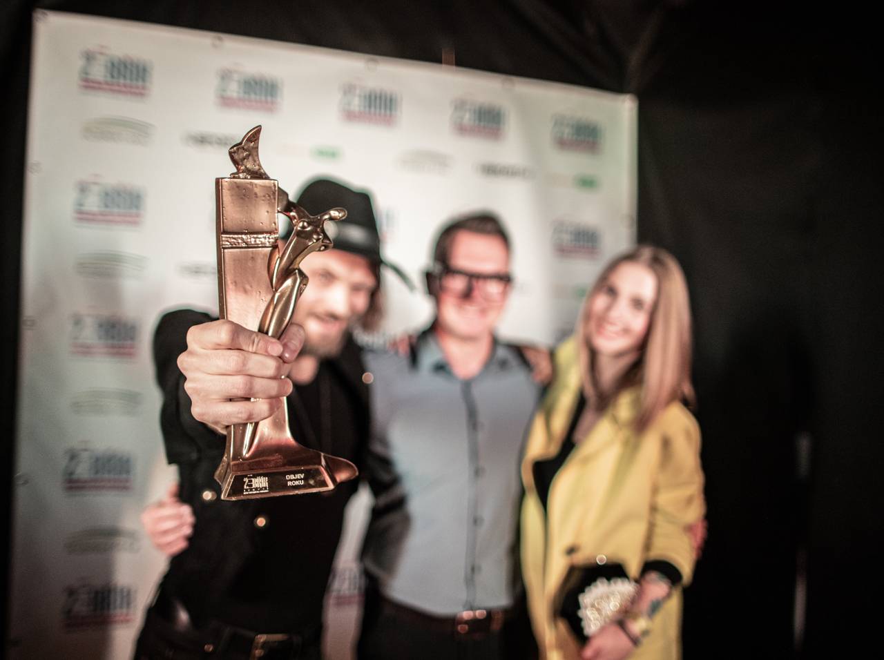 Za oponou. Co se dělo v zákulisí Žebříku?