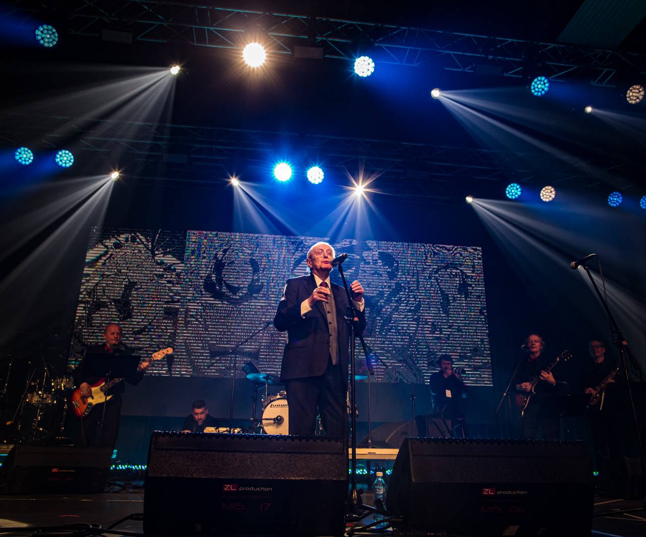 Za oponou. Co se dělo v zákulisí Žebříku?