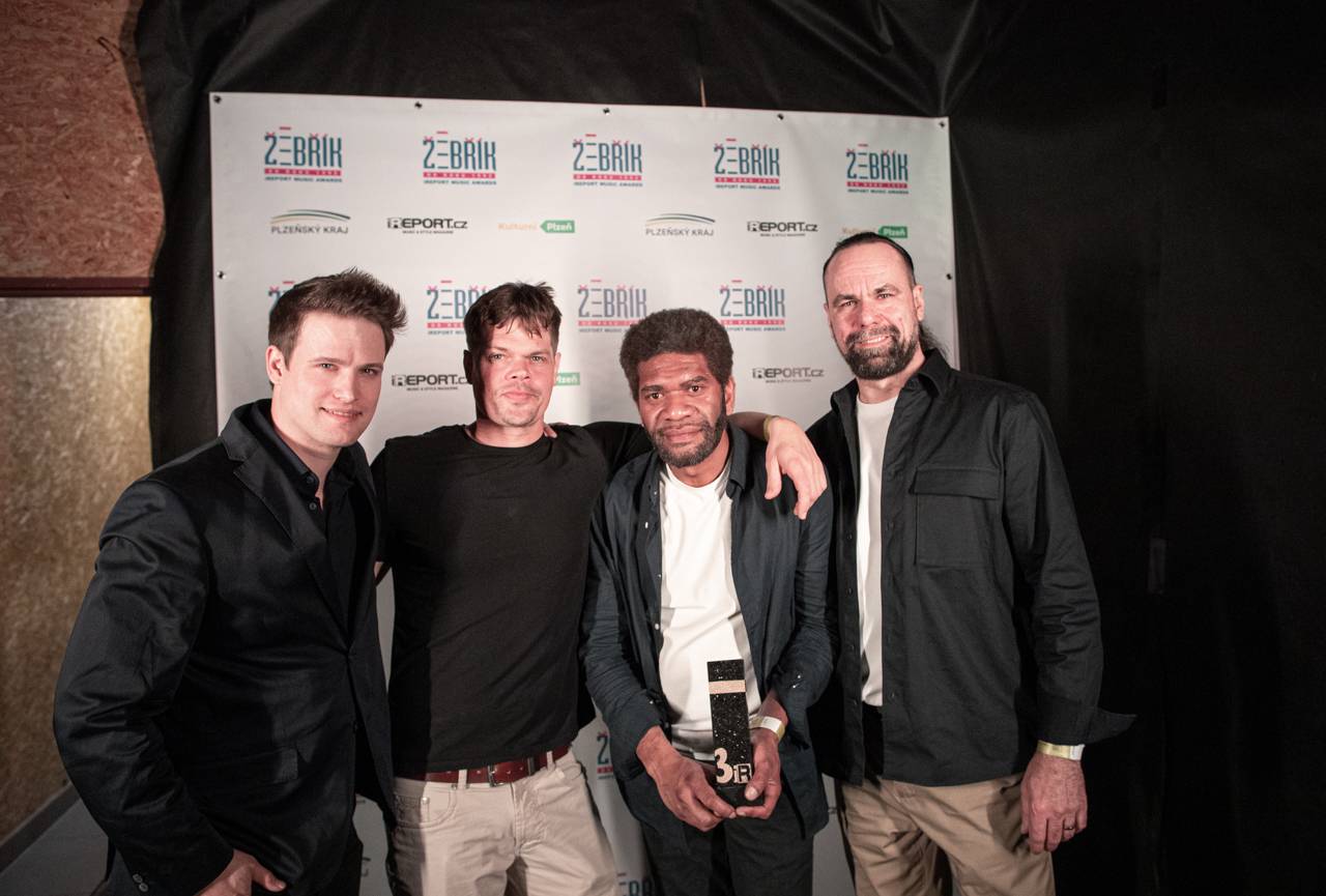 Za oponou. Co se dělo v zákulisí Žebříku?