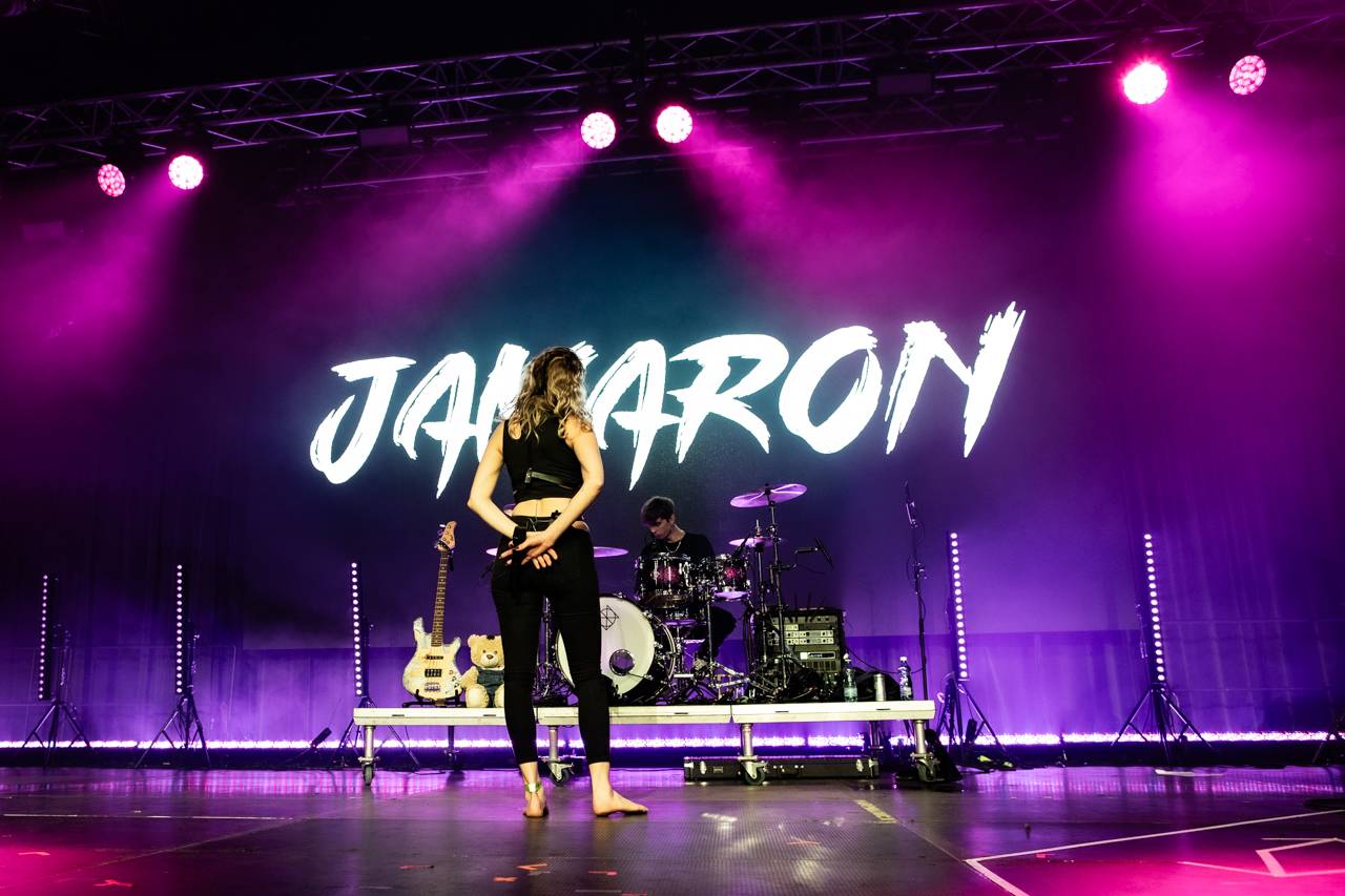 Za oponou. Co se dělo v zákulisí Žebříku?