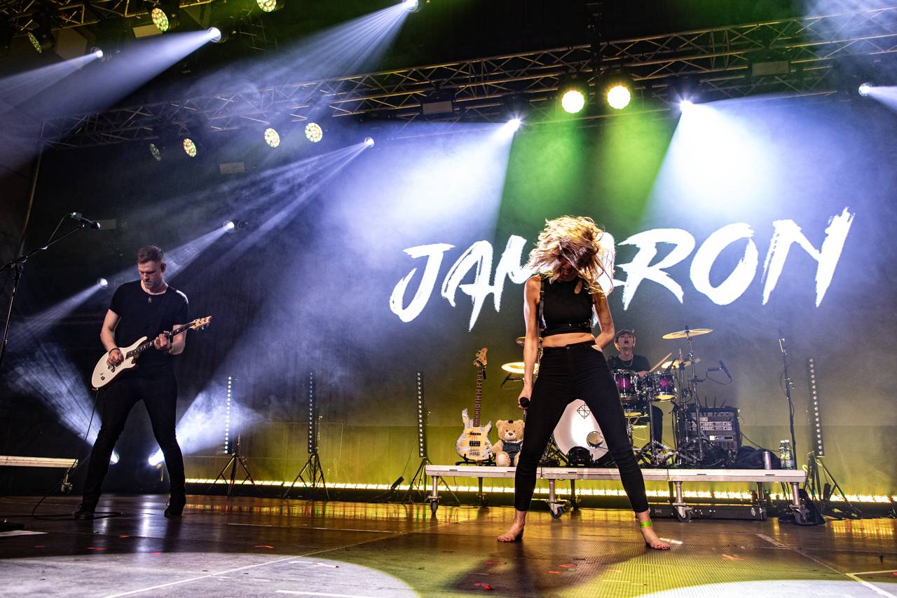 Za oponou. Co se dělo v zákulisí Žebříku?