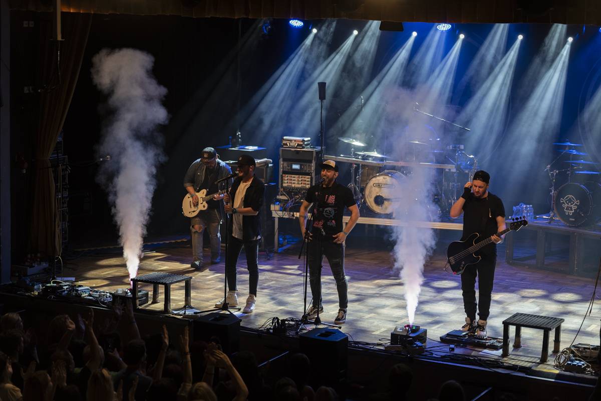 UDG rozezpívali plzeňskou Šeříkovku, předskakoval jim Pekař