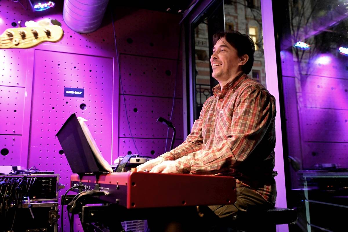 Prahou zněly hity Buty, kapela třikrát vyprodala Jazz Dock