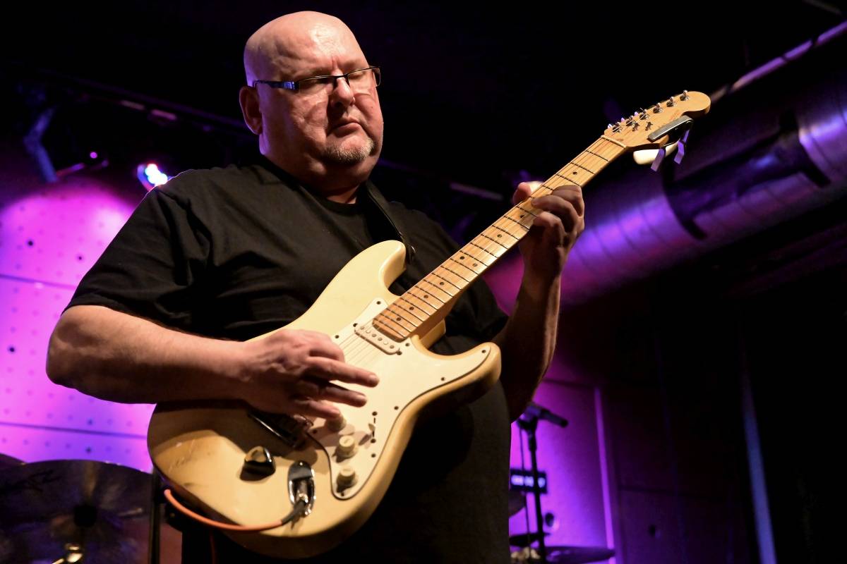 Prahou zněly hity Buty, kapela třikrát vyprodala Jazz Dock