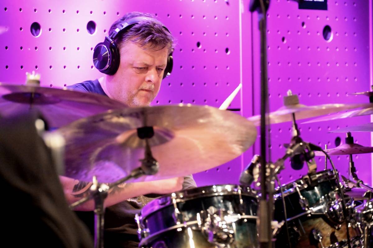 Prahou zněly hity Buty, kapela třikrát vyprodala Jazz Dock