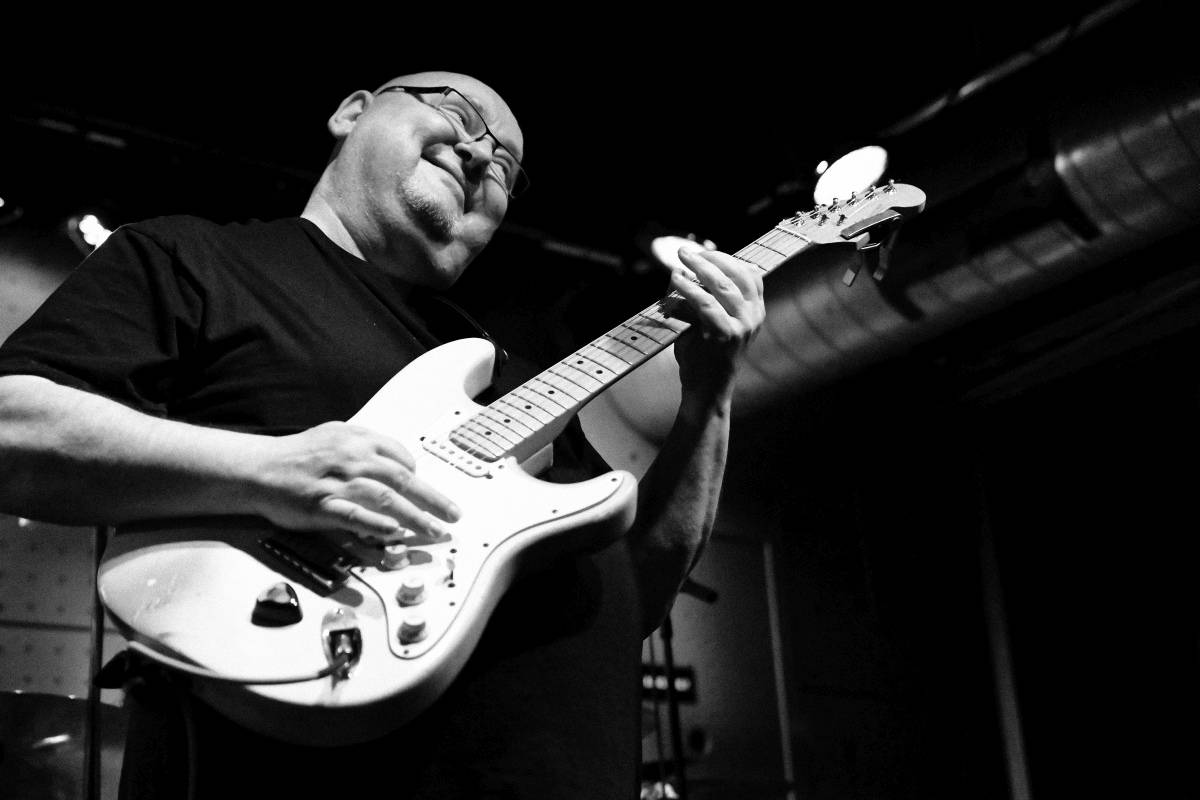 Prahou zněly hity Buty, kapela třikrát vyprodala Jazz Dock