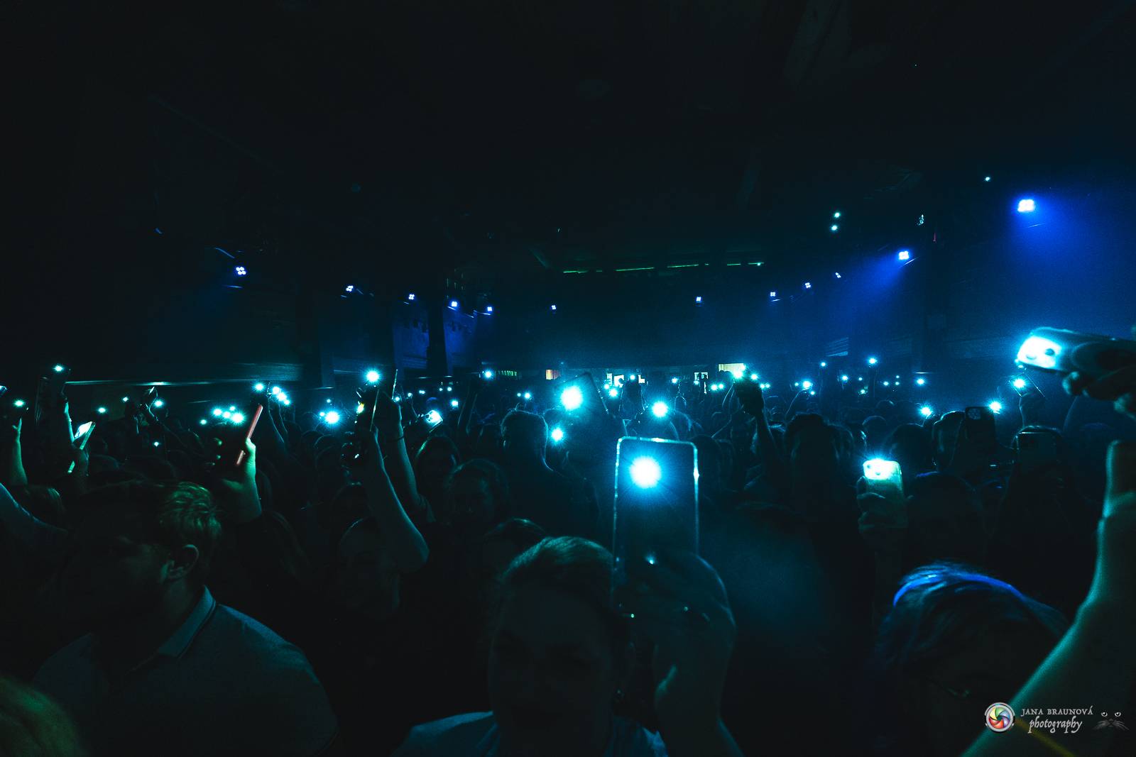 Vesna okouzlila pražskou Roxy, klub zcela vyprodala