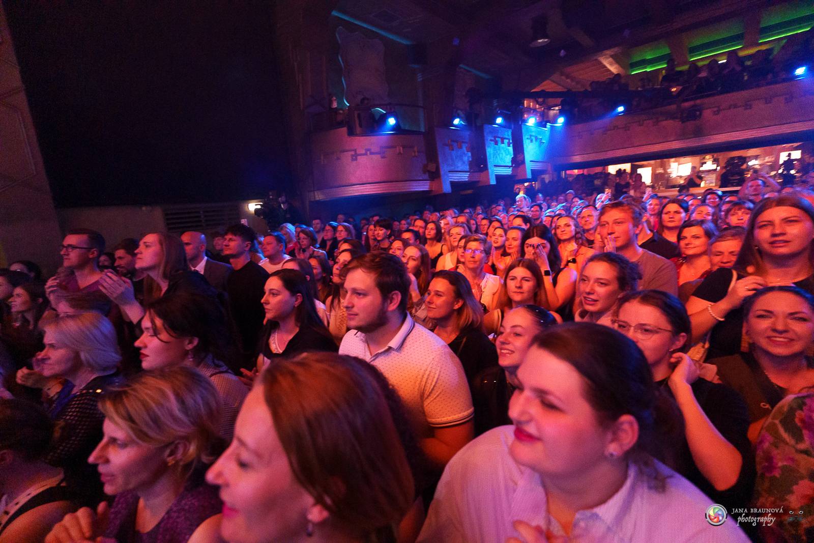 Vesna okouzlila pražskou Roxy, klub zcela vyprodala