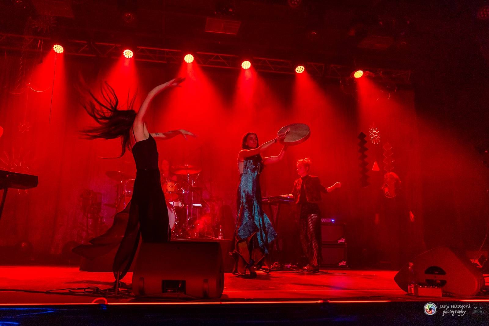 Vesna okouzlila pražskou Roxy, klub zcela vyprodala