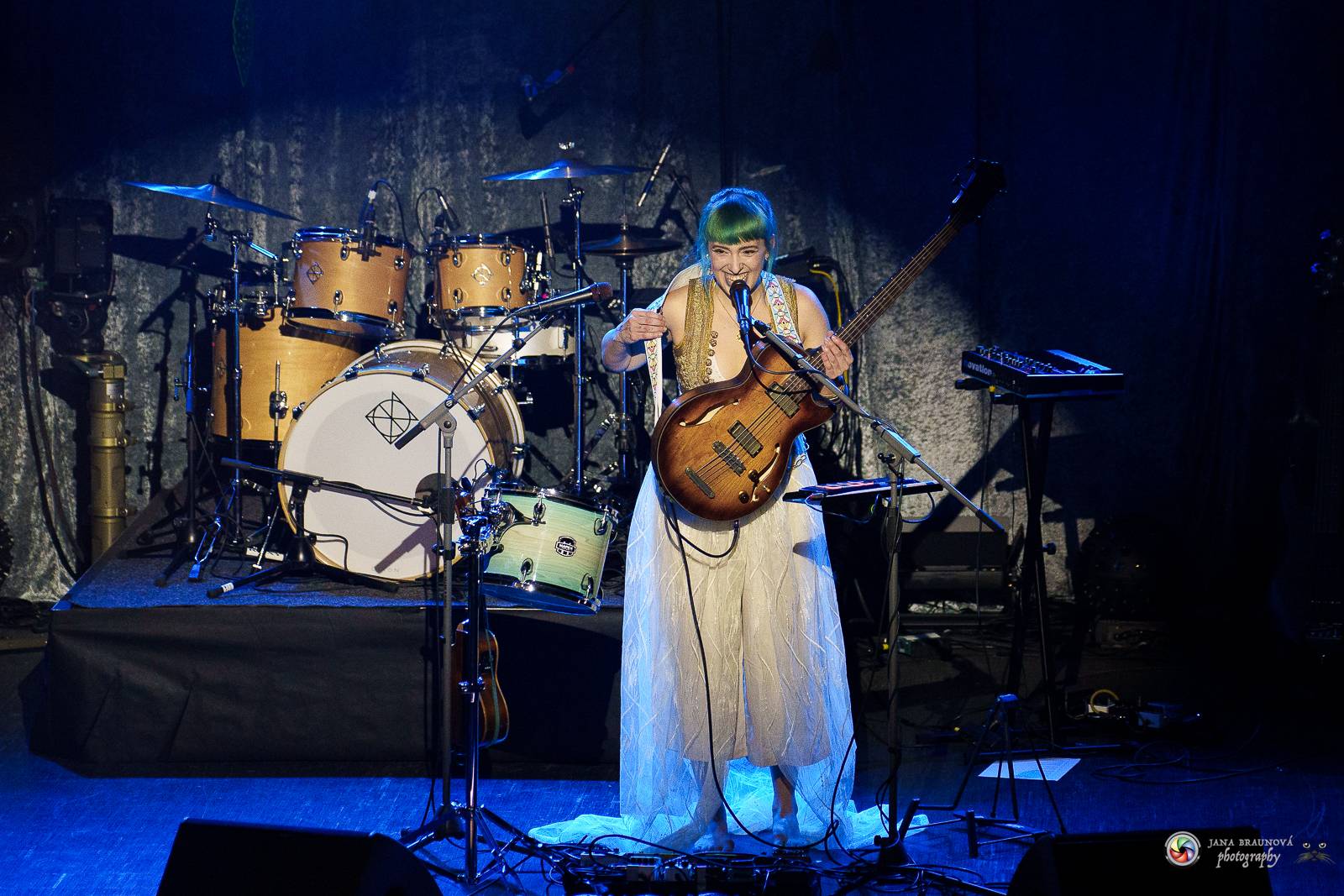 Vesna okouzlila pražskou Roxy, klub zcela vyprodala