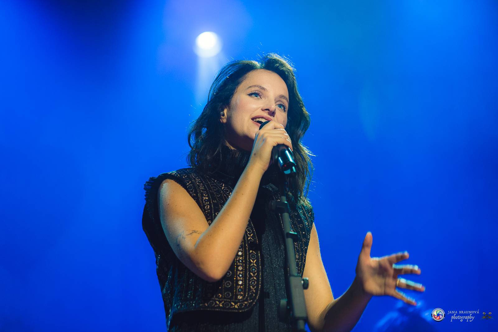 Vesna okouzlila pražskou Roxy, klub zcela vyprodala