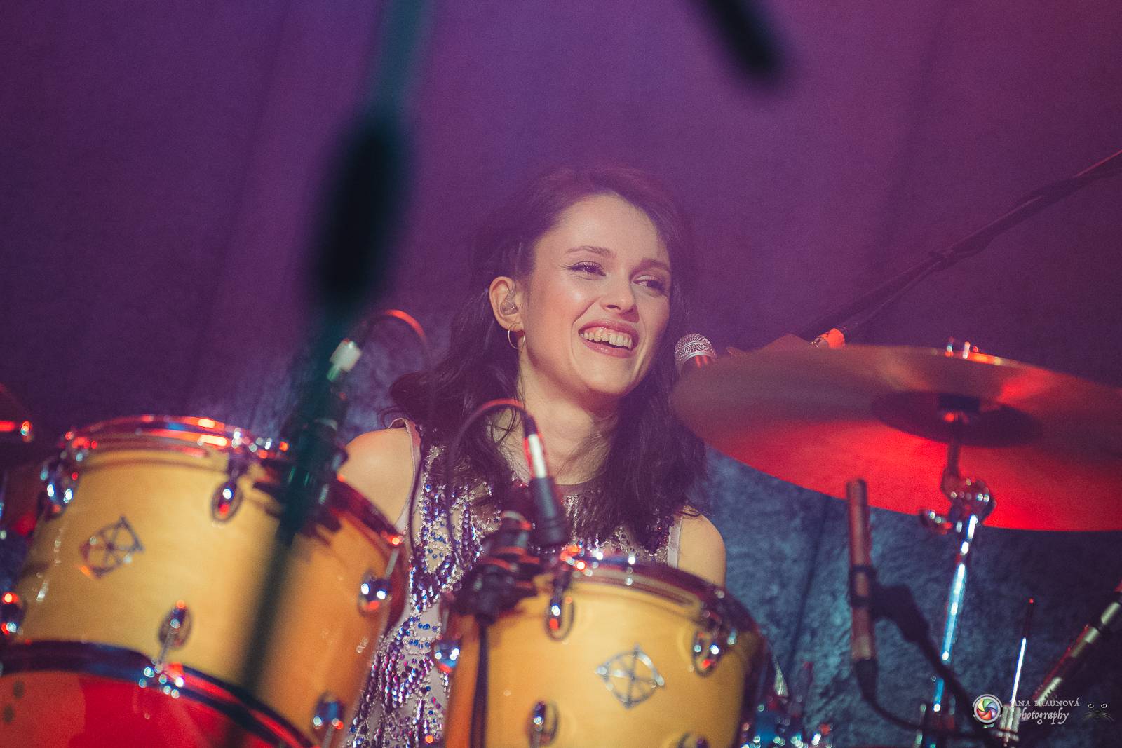 Vesna okouzlila pražskou Roxy, klub zcela vyprodala