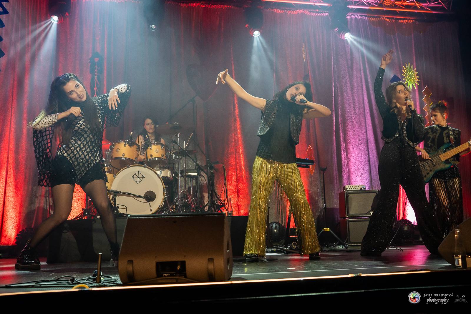 Vesna okouzlila pražskou Roxy, klub zcela vyprodala