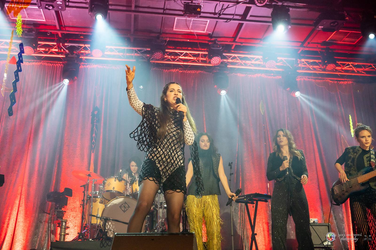 Vesna okouzlila pražskou Roxy, klub zcela vyprodala