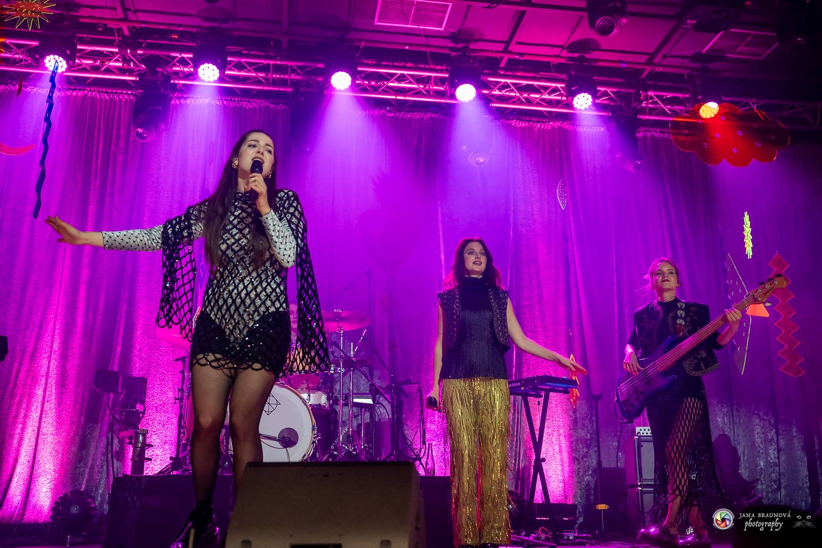 Vesna okouzlila pražskou Roxy, klub zcela vyprodala