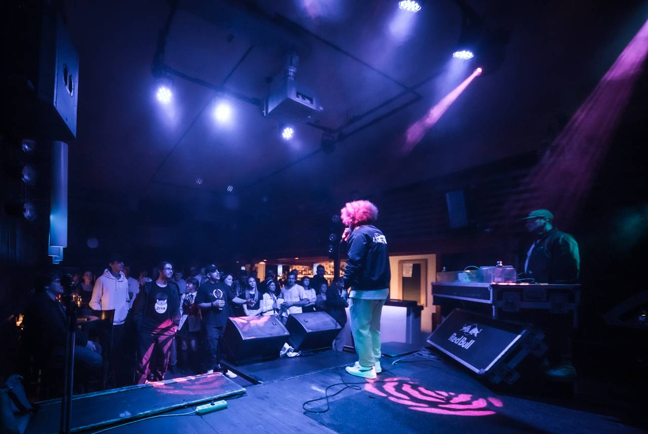 MC Gey bavil plzeňský Anděl