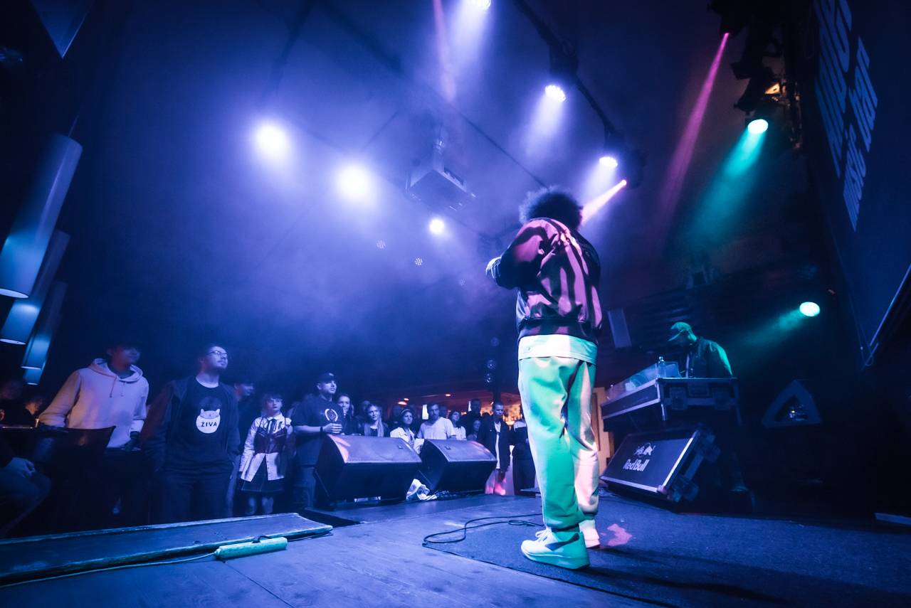 MC Gey bavil plzeňský Anděl