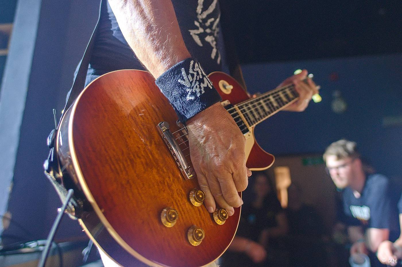 Známka punku v Šeříkovce. Visací zámek předcvičoval v Plzni spartakiádu