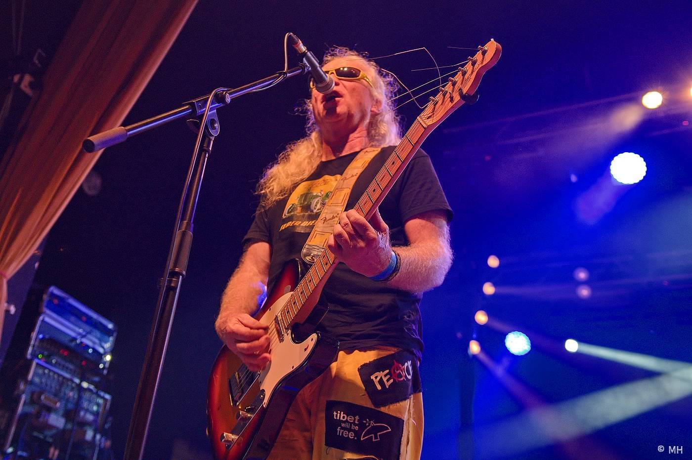 Známka punku v Šeříkovce. Visací zámek předcvičoval v Plzni spartakiádu