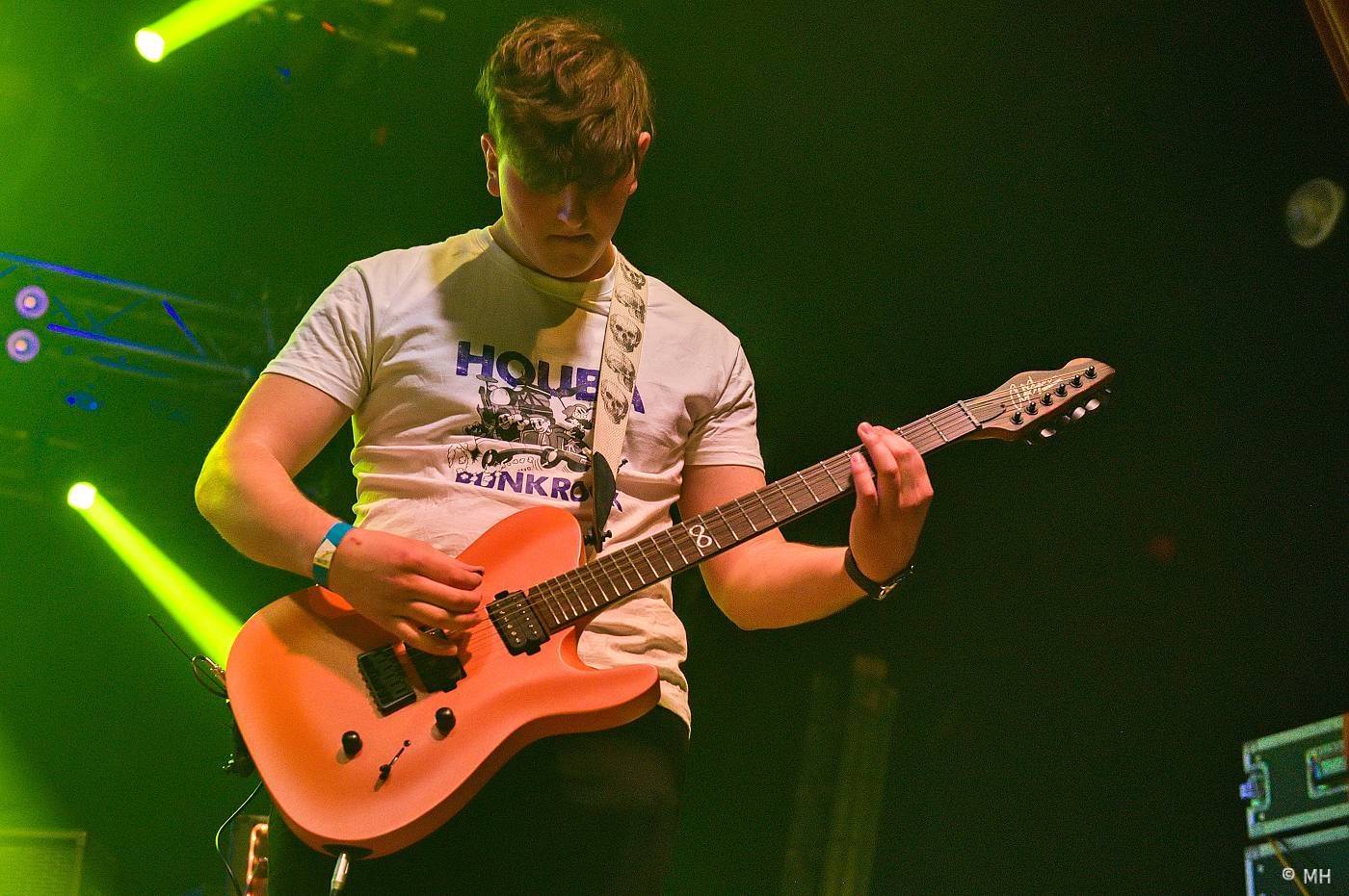 Známka punku v Šeříkovce. Visací zámek předcvičoval v Plzni spartakiádu