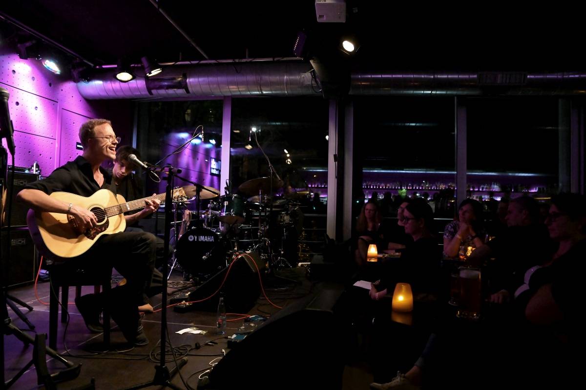 Dominic Miller, spoluhráč Stinga, dvakrát po sobě vyprodal Jazz Dock