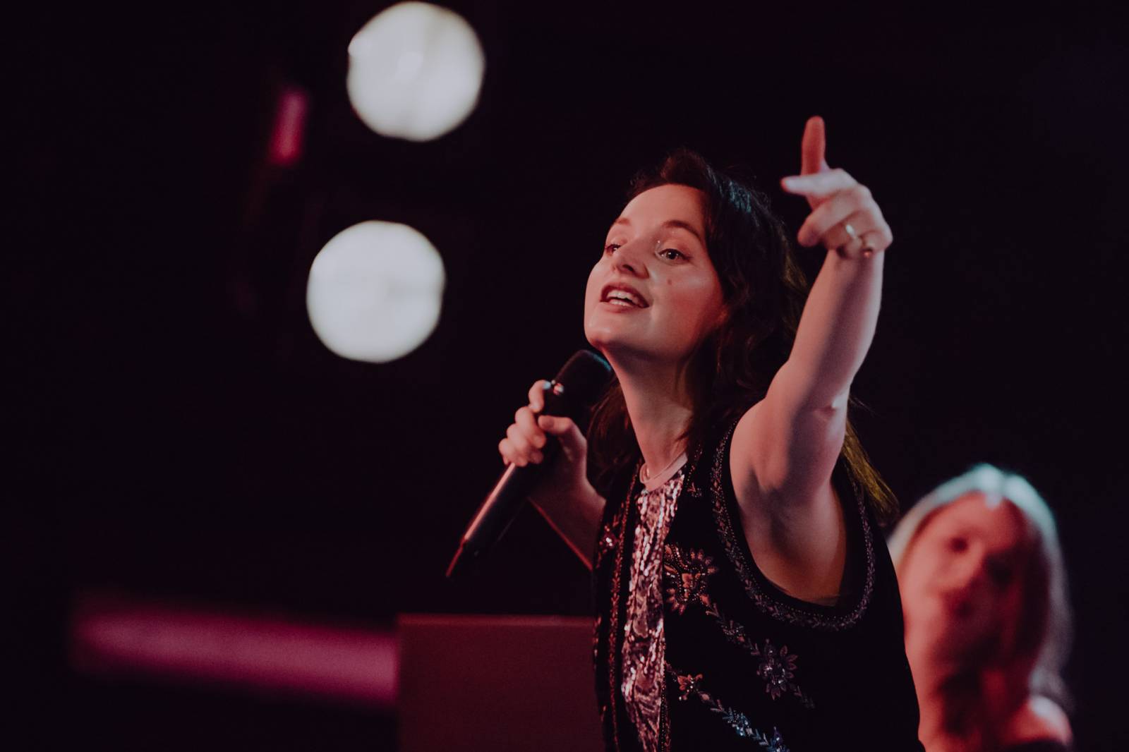 Vesna zakončila své turné ve vyprodané Flédě v Brně