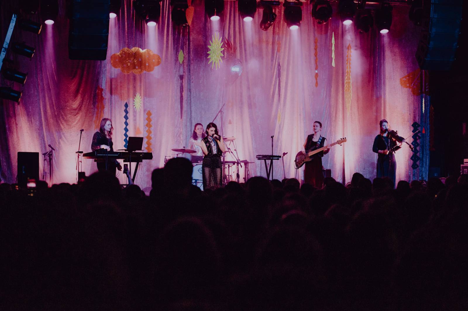 Vesna zakončila své turné ve vyprodané Flédě v Brně