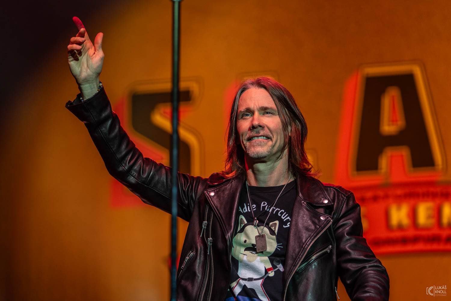 Slash s Mylesem Kennedym & Conspirators přivezli do Brna nové album