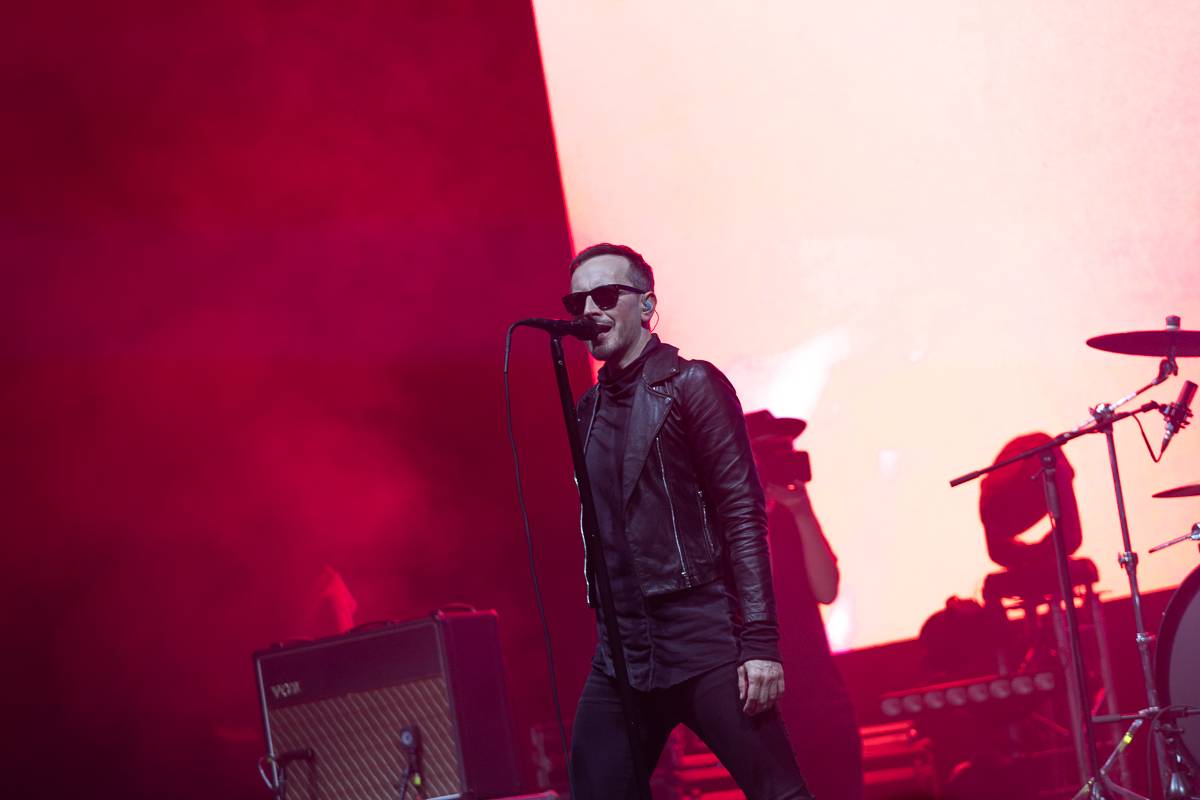 Pražský koncert No Name byl zároveň stand-upem Igora Timka. Svými průpovídkami bavil O2 universum