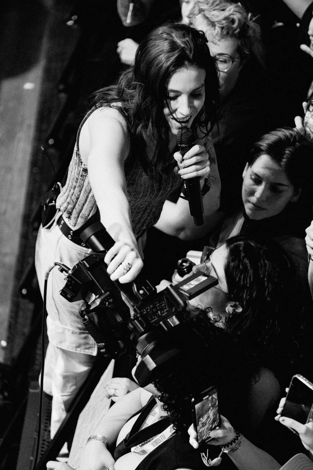 Fletcher v SaSaZu odhazovala svršky, fanouškům představila nové album