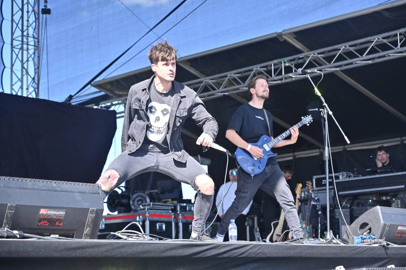 Pražský Majáles: Program uzavírali Chinaski, Mirai zpíval o dlouhých nohách šestnáctileté fanynky