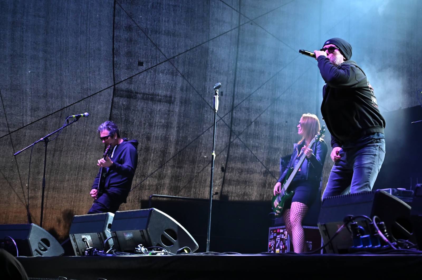 Pražský Majáles: Program uzavírali Chinaski, Mirai zpíval o dlouhých nohách šestnáctileté fanynky