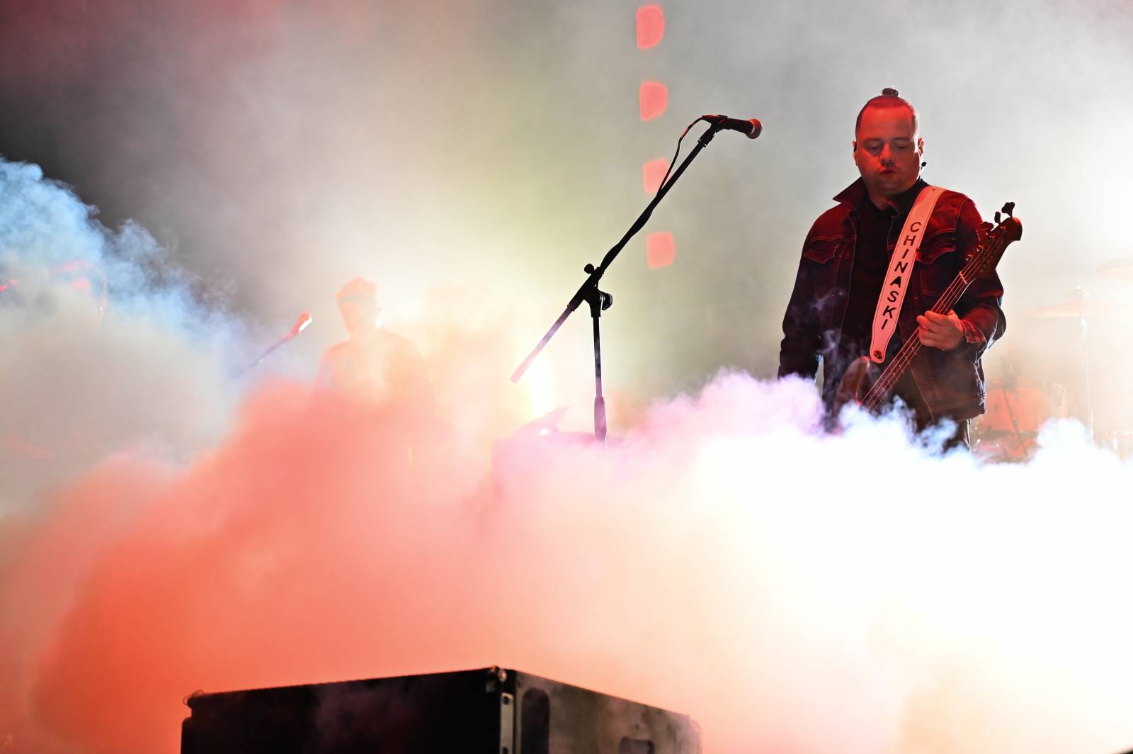 Pražský Majáles: Program uzavírali Chinaski, Mirai zpíval o dlouhých nohách šestnáctileté fanynky