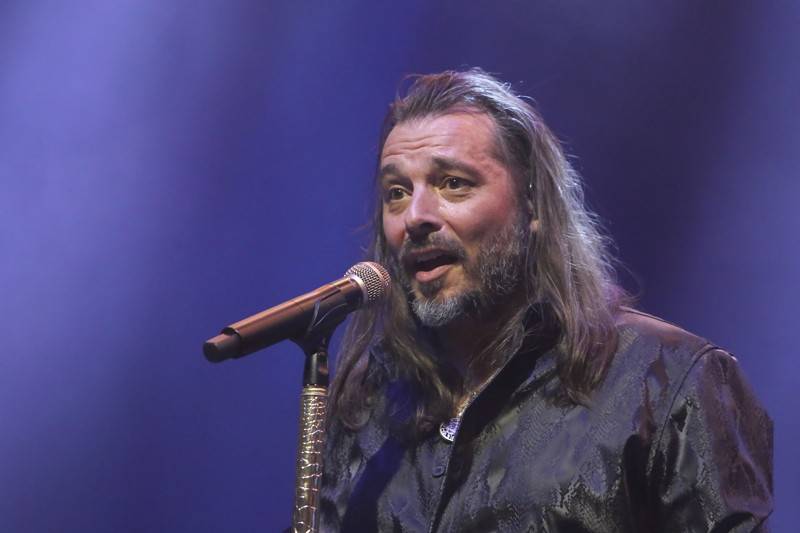 Glenn Hughes vzpomínal v Brně na své působení v Deep Purple, v Sonu oslavil padesátiny alba Burn