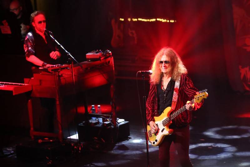 Glenn Hughes vzpomínal v Brně na své působení v Deep Purple, v Sonu oslavil padesátiny alba Burn