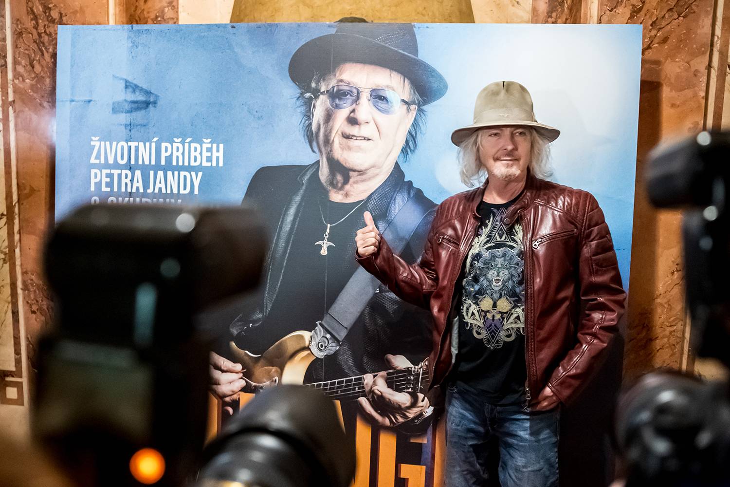 Petr Janda si k narozeninám nadělil dokument Django, slavnostně ho uvedl v Lucerně v Praze