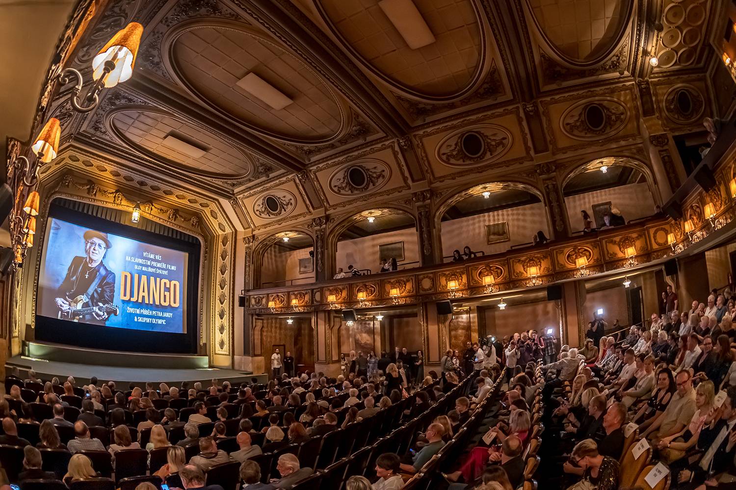 Petr Janda si k narozeninám nadělil dokument Django, slavnostně ho uvedl v Lucerně v Praze